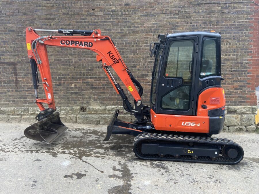 Kubota U36 - Zero Swing - Image 2
