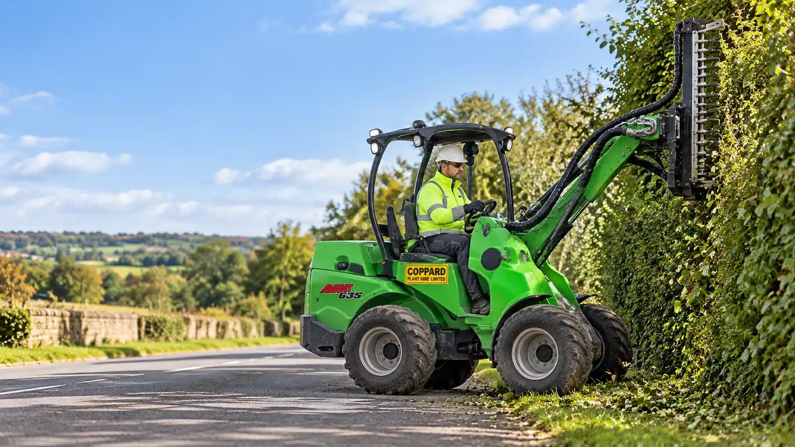 Avant hedge cutter hedgerow