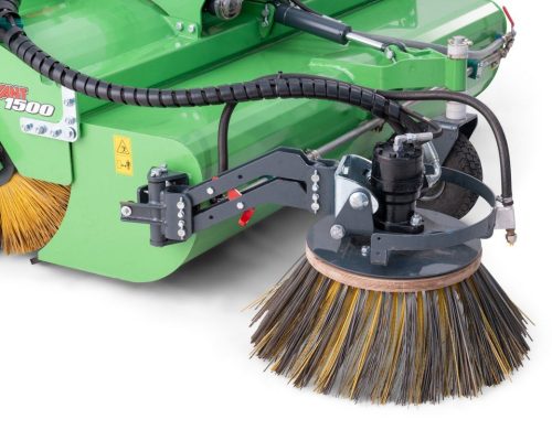 Collecting-broom_9