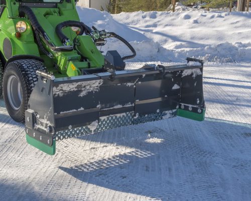 zoom_snow_plow_A425180_11